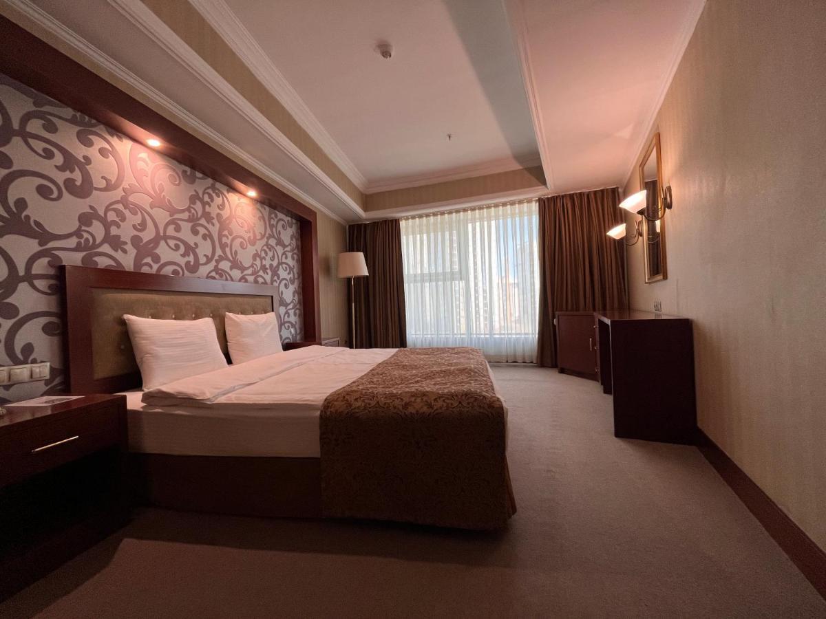 Diplomat Hotel By Ag Hotels Group อัสตานา ภายนอก รูปภาพ